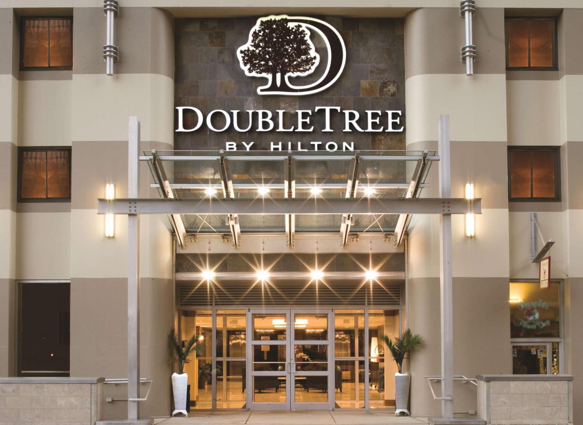 Doubletree By Hilton Hotel & Suites Pittsburgh Downtown Exteriör bild
